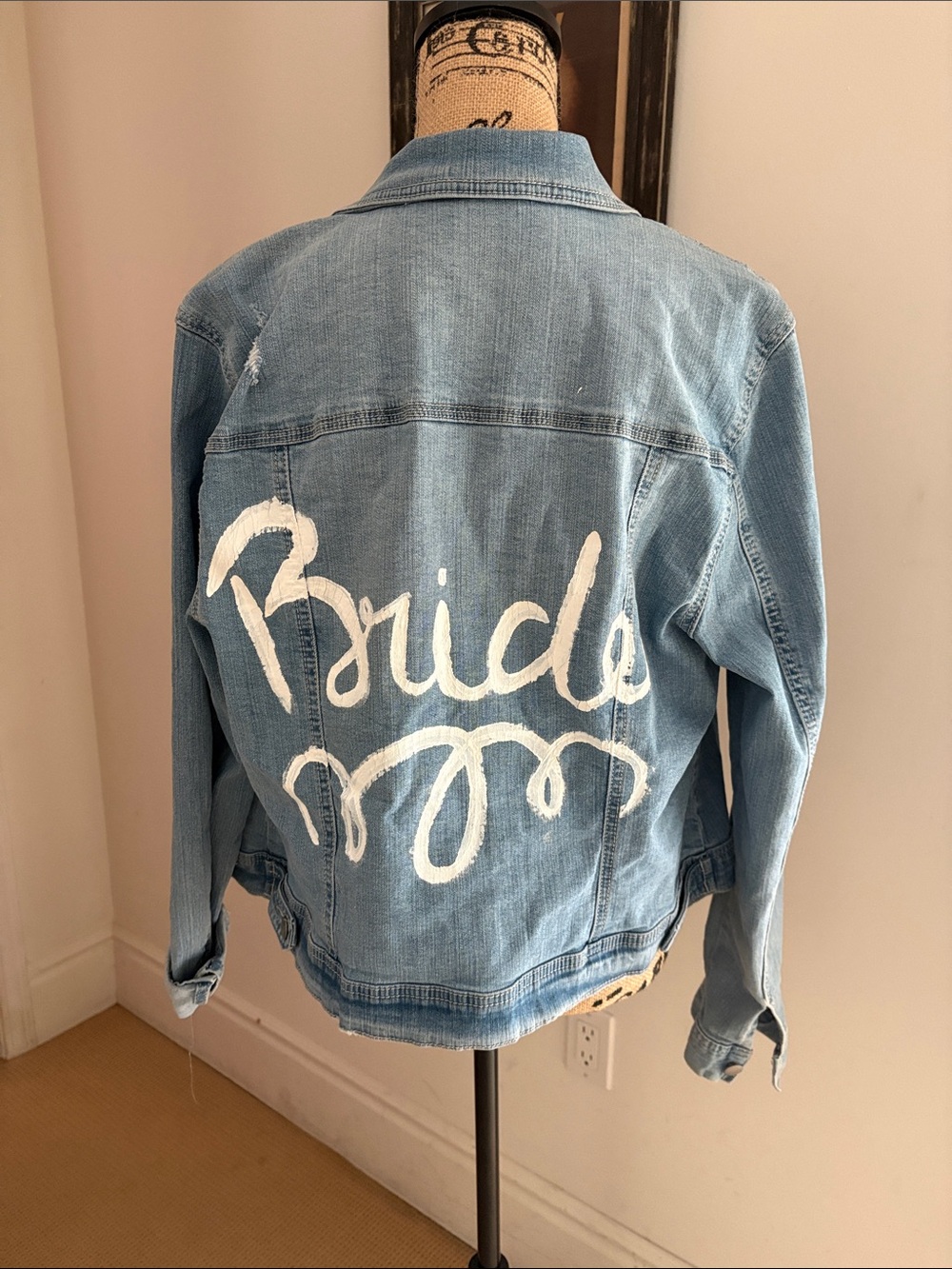 Hand painted bride Jean jacket. Size xl.